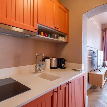 Mayer Select Istanbul