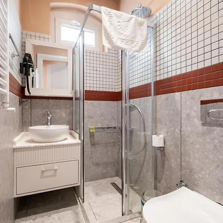 Mayer Select Istanbul