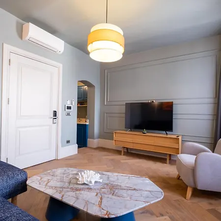 Apartment Mayer Select *