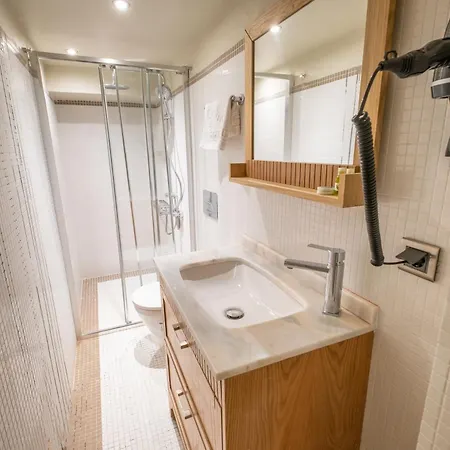 Mayer Select Apartment