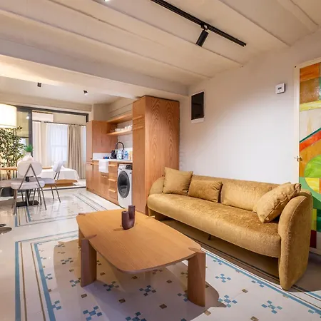 Mayer Select Apartment