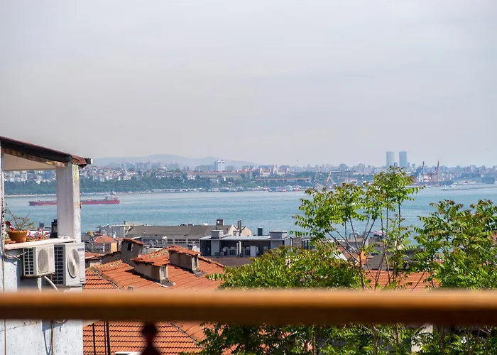 Mayer Select Istanbul