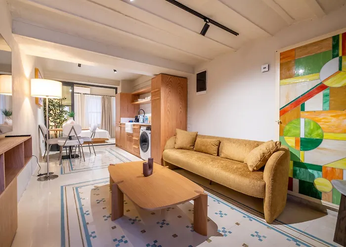 Mayer Select Apartment